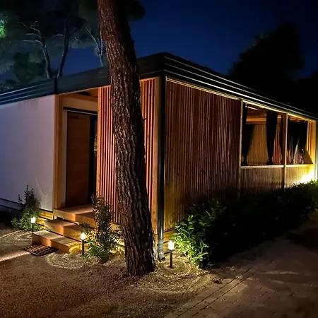 Mobile Tim Kamp Biograd Na Moru