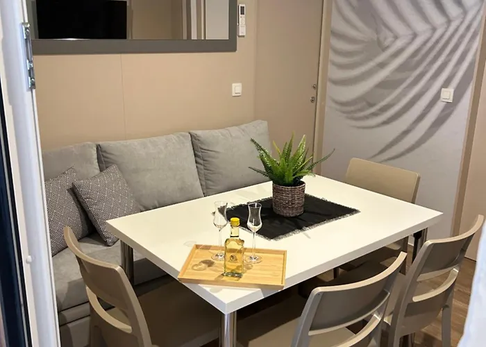 Camping Mobile Tim Biograd Na Moru